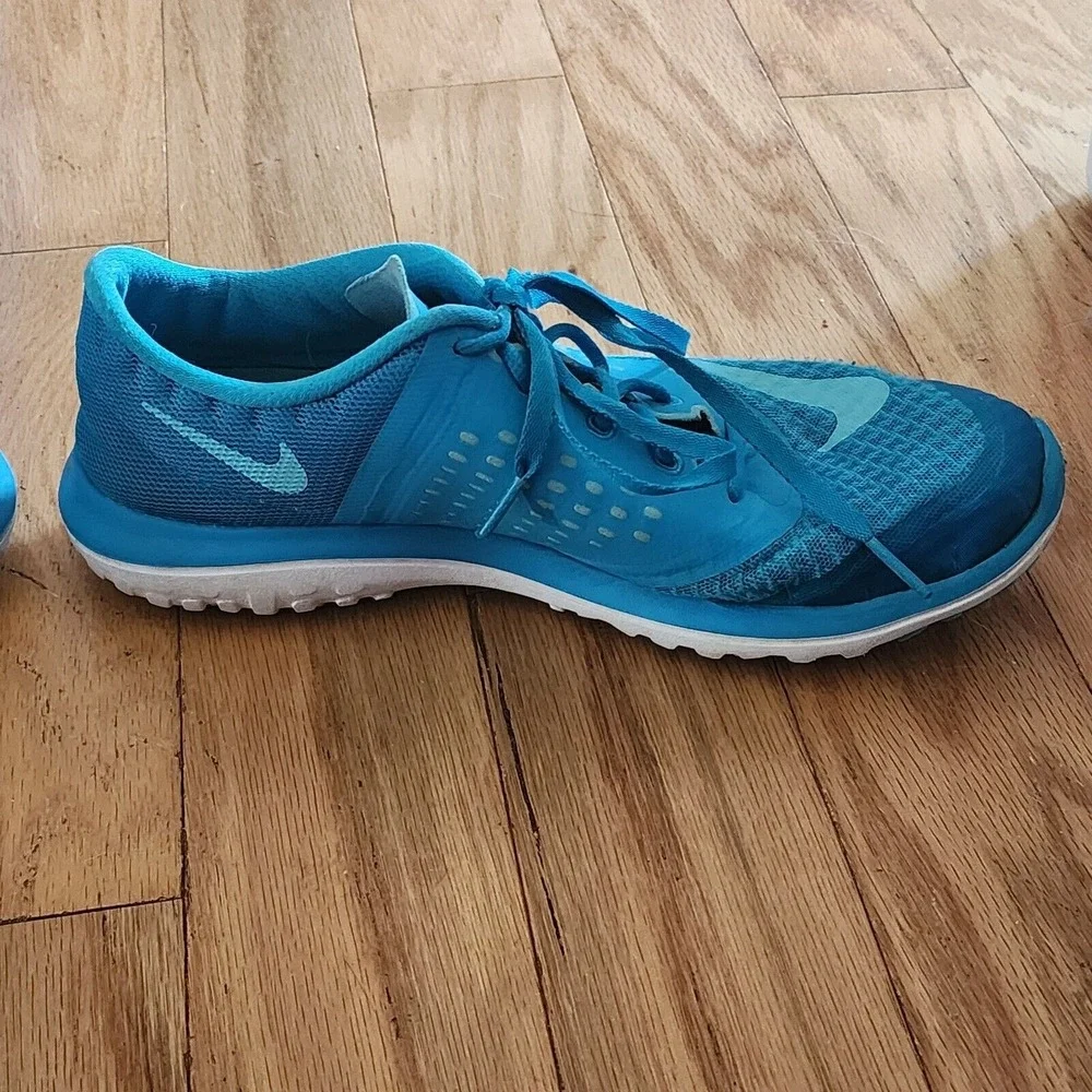 Nike women fs